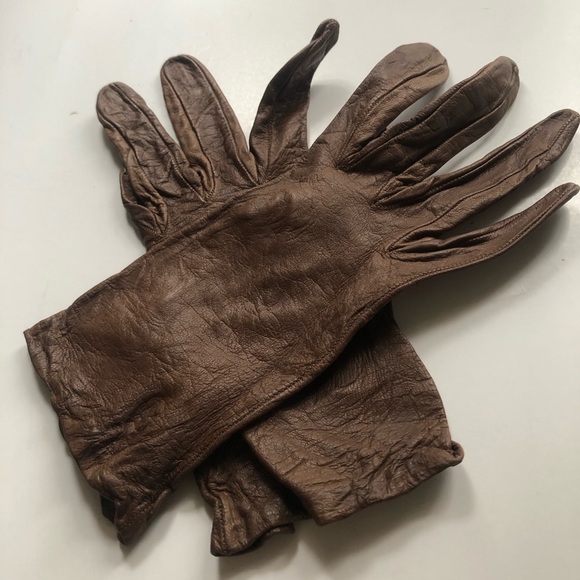 Dark Brown Leather Gloves with Vintage Texture and Wrist-Length Design - Picture 6 of 6
